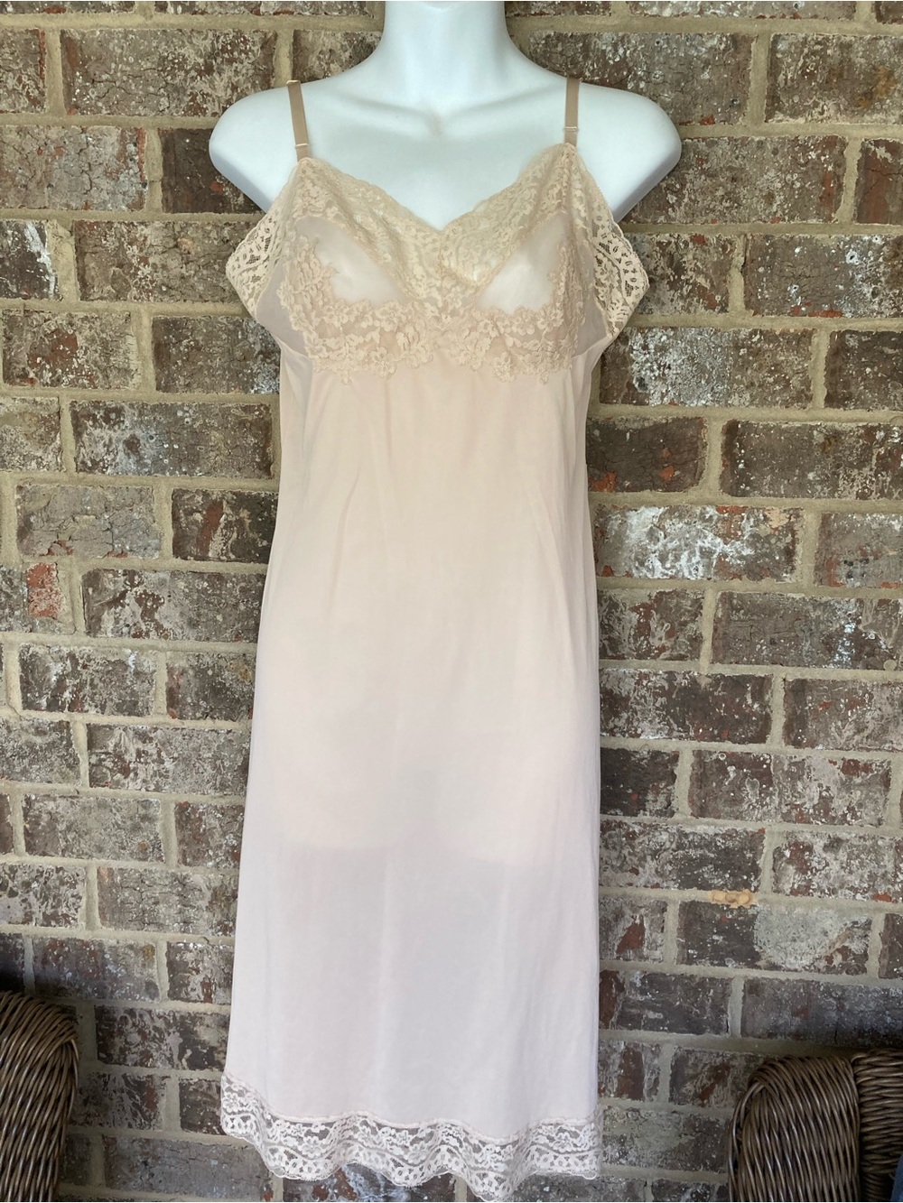 Vassarette Beige Vintage Slip Dress Nightie Size 34L Antron Nylon Y2K - Picture 1 of 9